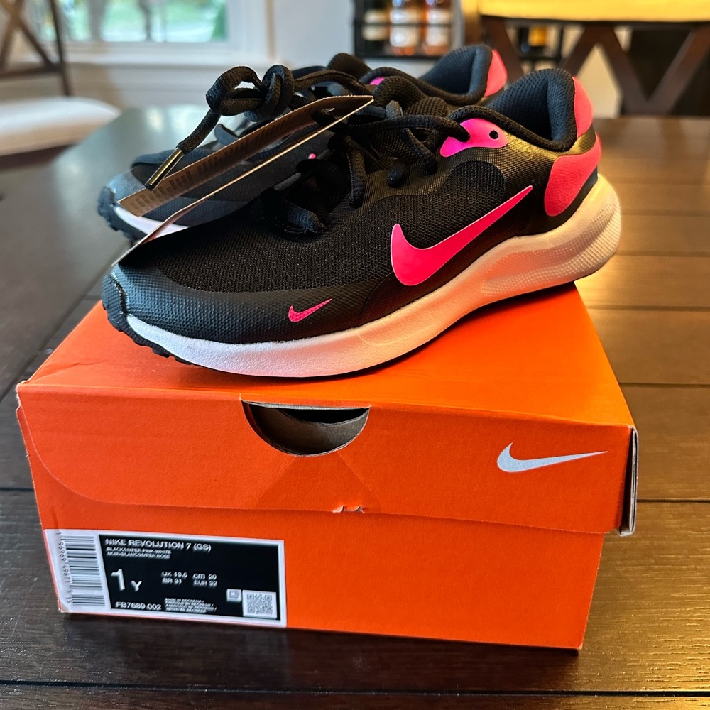 Girls Nike sneakers